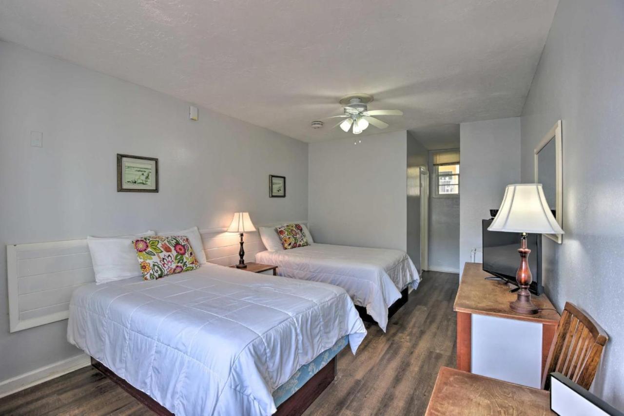 Coastal Waters 108-109- 2 Bedroom 2 Bath Pool Side Condo! New Smyrna Beach Exteriör bild